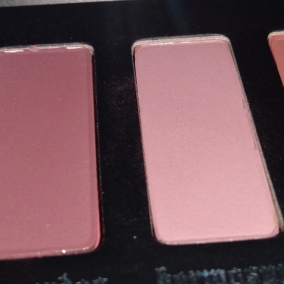 2 BNIB LOLITA & POR VIDA PALETTES. U get both ready 2 go!  Will split 65$ - Picture 7 of 13